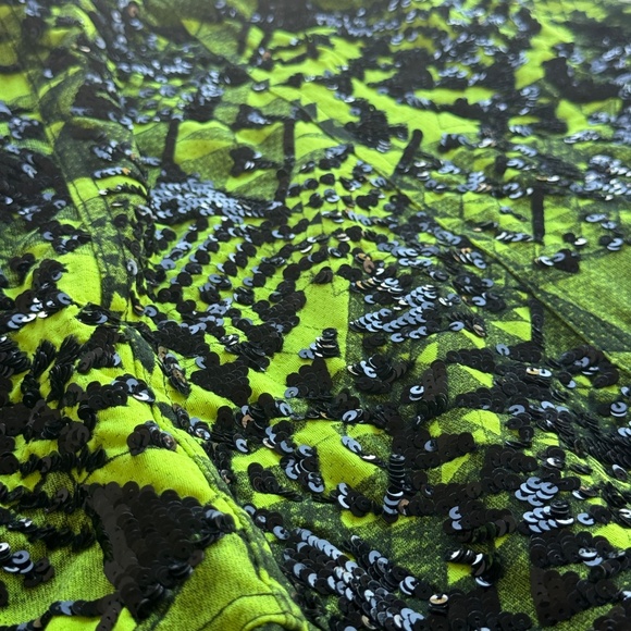 Control Sector Reversible Sequin Set – Neon Jungle Edition - Picture 2 of 16